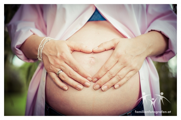 Outdoor Babybauch Fotograf